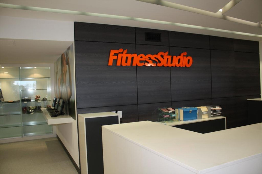 Fitness Studio Floating 3D Reception Sign