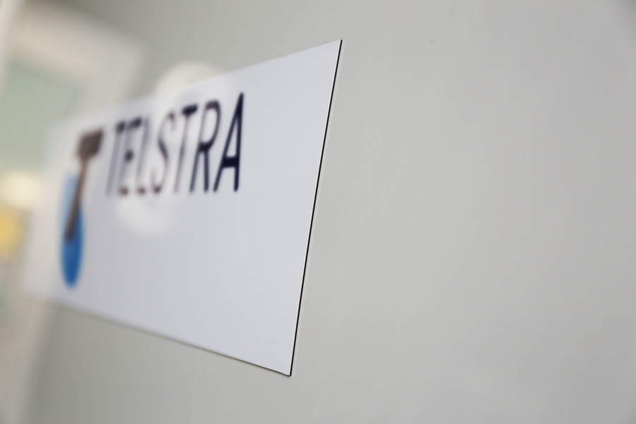 Telstra Vehicle Magnet Close Up