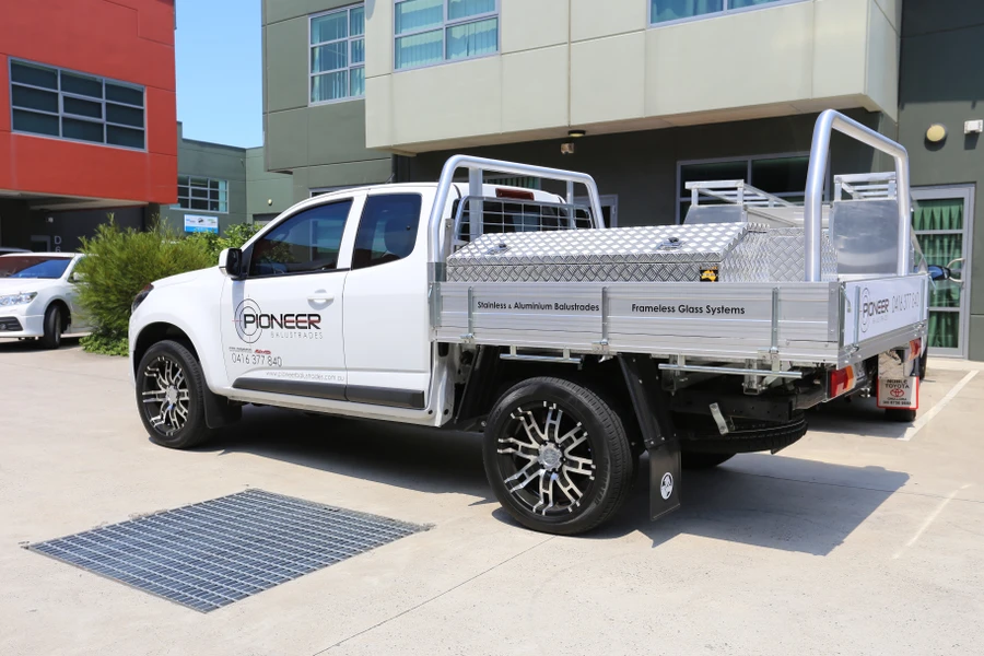 Vehicle Signs - Ute Dual Cab Tray/Toolbox Basic - Trixle Group Pty Ltd