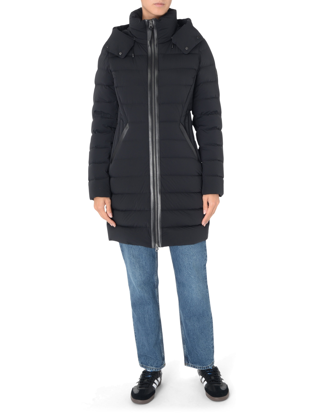 Mackage Agile-360 Down jacket in Black