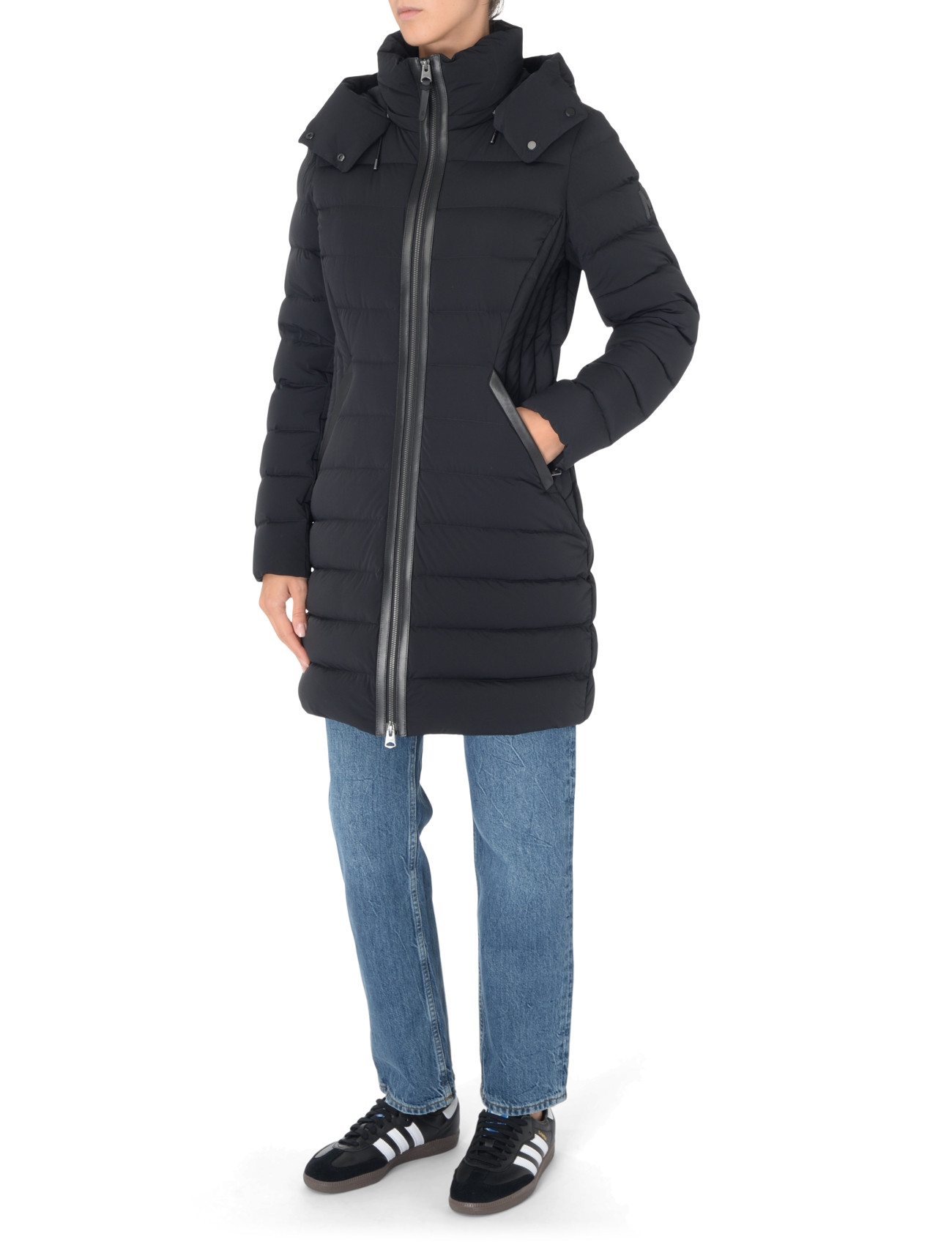 Mackage Agile-360 Down jacket in Black