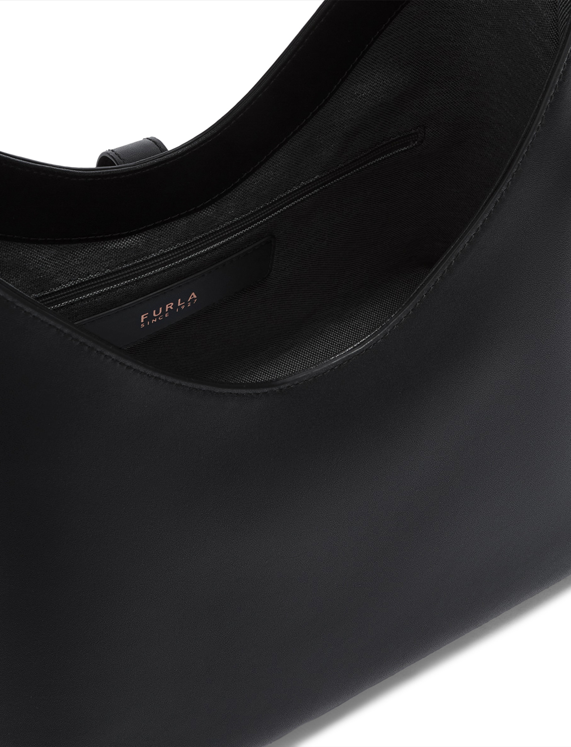 最終価格⭐︎安心鑑定付！美品！ FURLA 黒 ビジネスバッグ 保存袋付き Amazon.co.jp: [フルラ] バッグ メンズ ビジネスバッグ ブリーフ