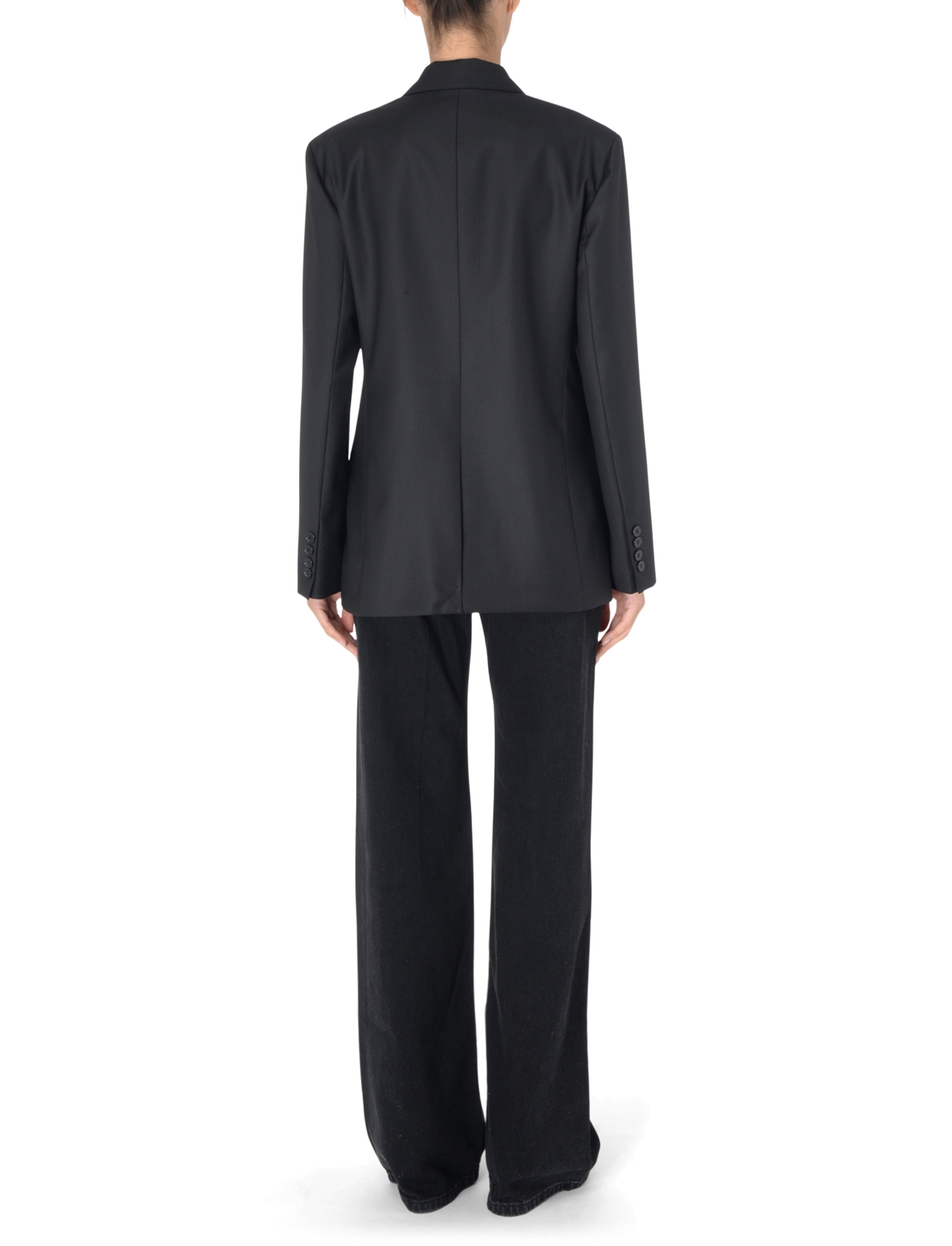 ELISABETTA FRANCHI ブラックショートパンツ 40 ELISABETTA FRANCHI ブラックショートパンツ 40 ELISABETTA