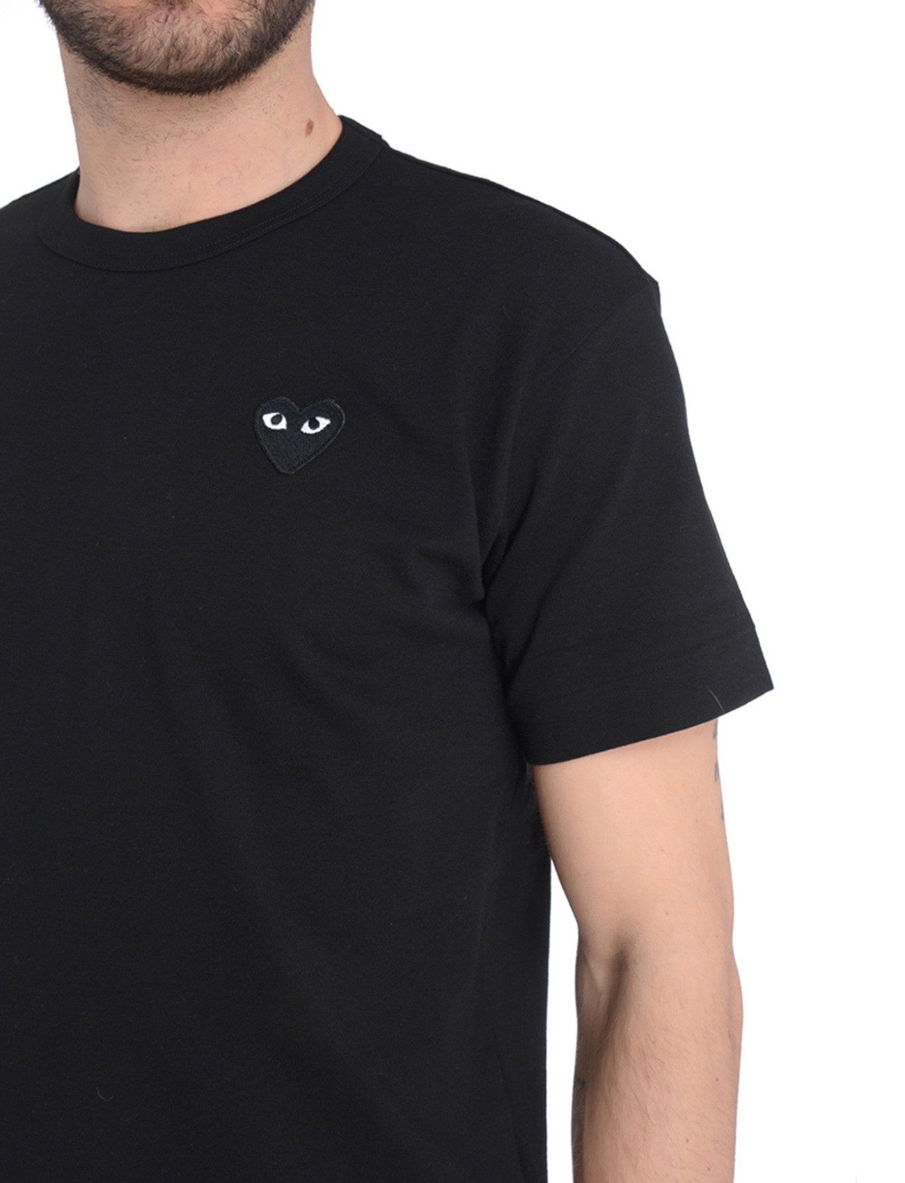 Black Comme Des Garçons Play T-shirt with a black heart patch