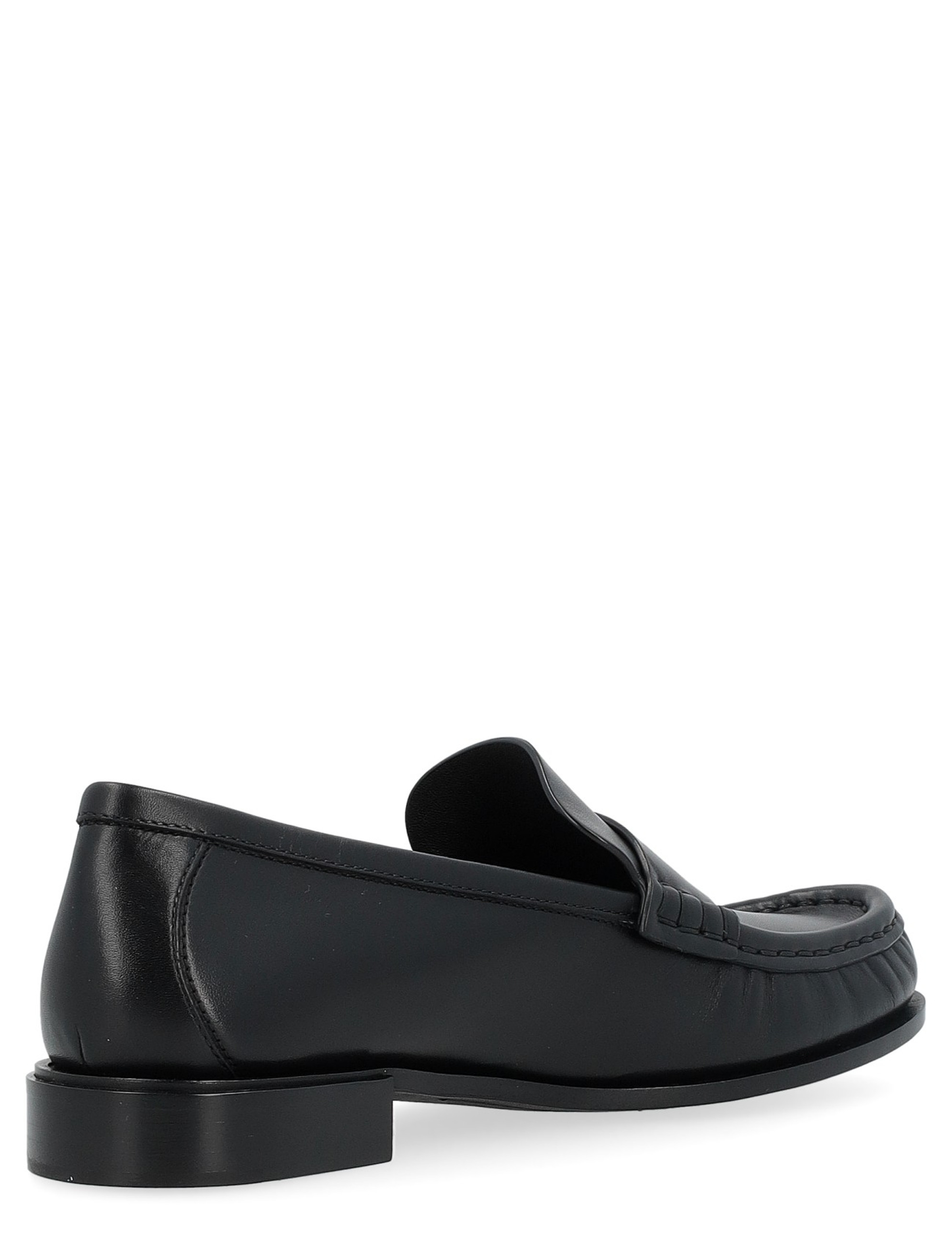 MAXMARA ロゴプレートスリッポンローファー 【関税込】 Loafer Max Mara black semi-gloss leather