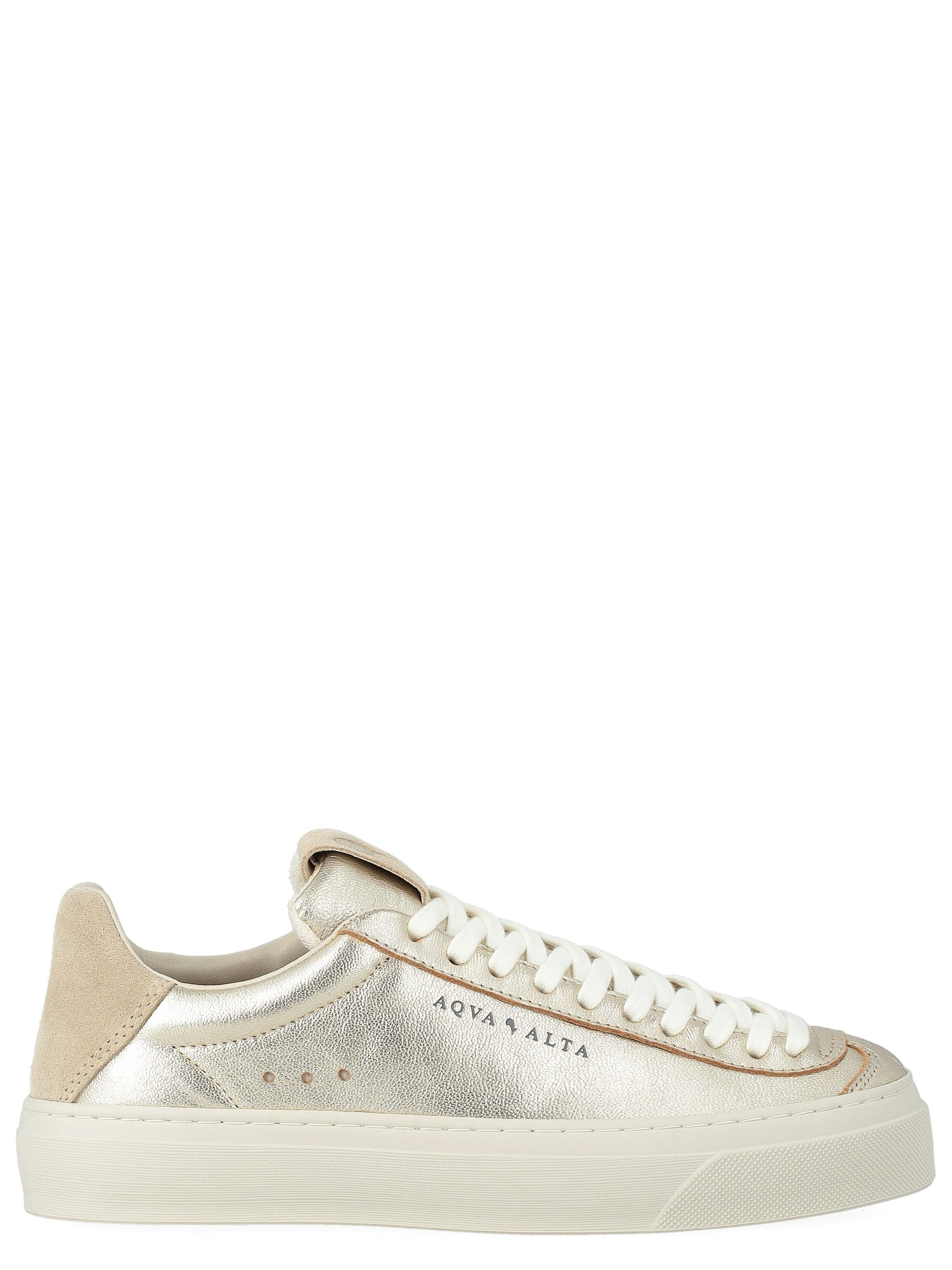 doge1 woman sneaker 1