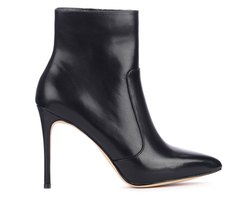 rue stiletto bootie black 1