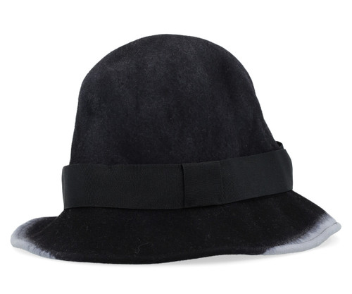 schwarz/grauer Hut 1