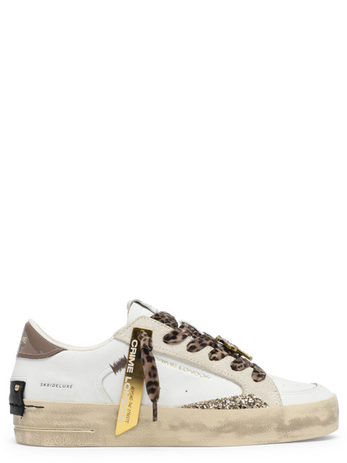 Sneaker Crime London Sk8 in pelle bianca e tortora