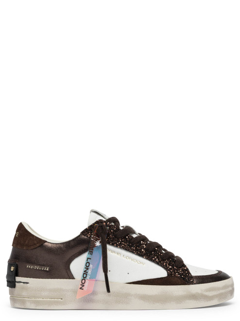 Sneaker Crime London Sk8 in pelle bianca e cioccolato