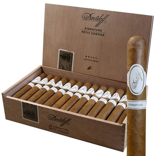 Davidoff Signature Series Petit Corona (4 1/2 x 41)