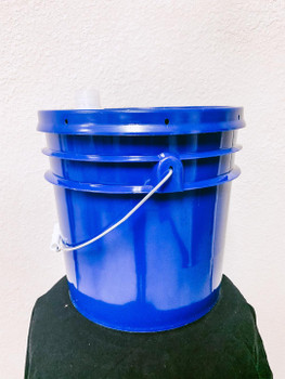 BUCKET WIPE DISPENSER, 3.5 gallon