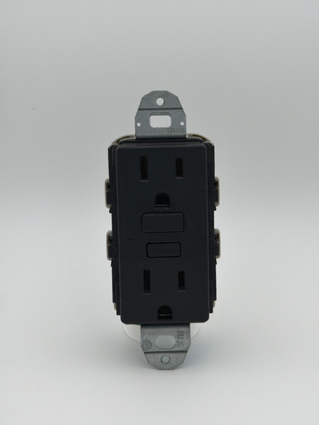 POWER RECEPTICLE W/ GFCI 