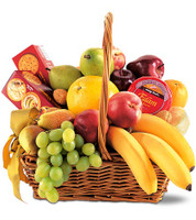 Classic Fruit Basket | Salvy the Florist Classic Fruit Basket | Salvy the Florist