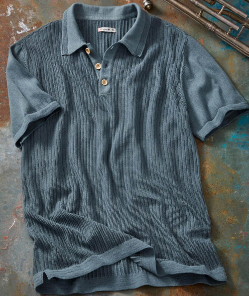 Vertical Man polo shirt, men's short sleeve knit shirt with a collar and three buttons, dark grey color, textured vertical ribbing pattern.