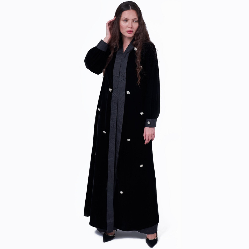 Look 01: Black Velvet Abaya with Brocade and Embroidery - MANONE COUTURE
