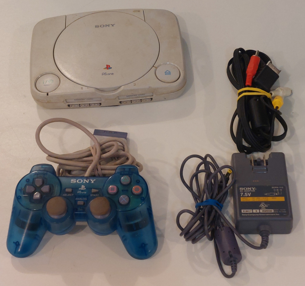Sony PlayStation 1 PS1 PSone Console + x2 Official controllers + 5 Free  Games