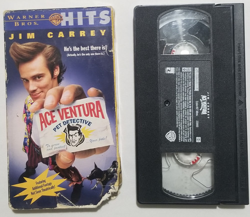 Ace Ventura Pet Detective VHS Movie front of sleeve and video