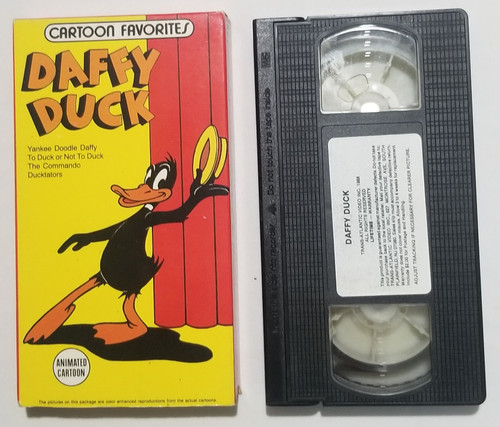 Daffy Duck Cartoon Favorites Vhs Tape front of sleeve and video