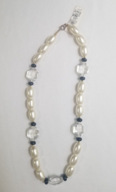 Ladies Bead jewelry Necklace Like New main picture Ladies Bead jewelry Necklace Like New main picture