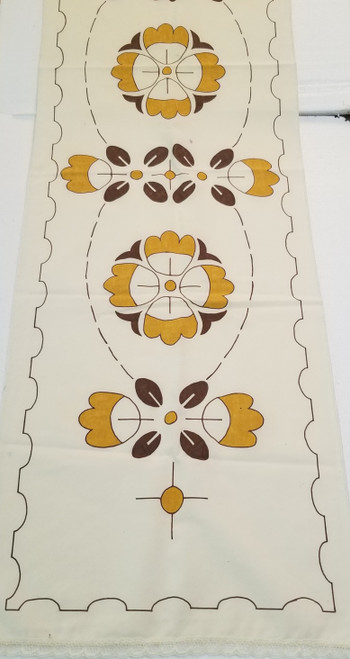 Table Runner circa 80s style design with white lace main picture of the one with a small stain