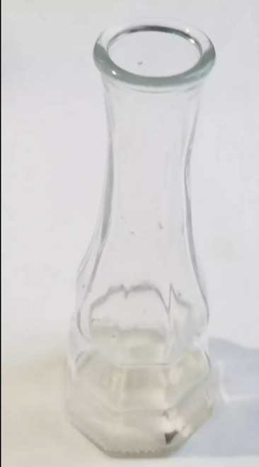 main picture of the vase