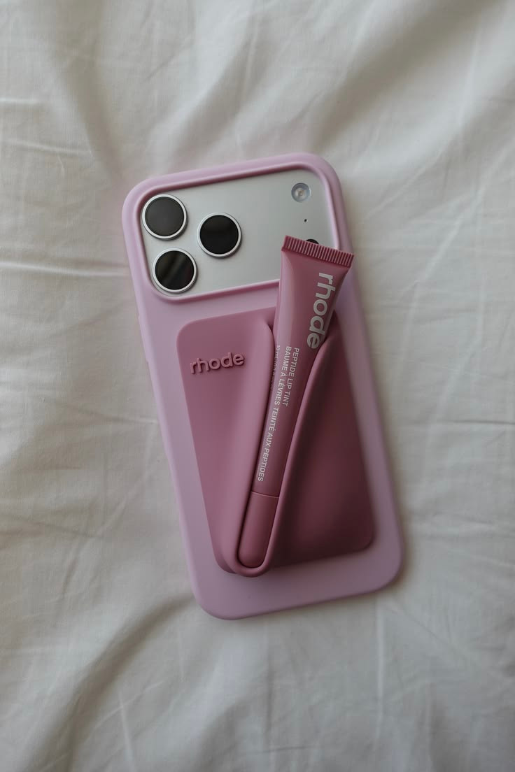 rhode Snap-on Lip