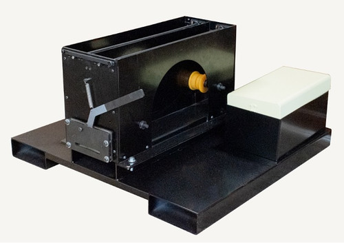 No need to carry an extra tool belt, the mount comes with a storage box. No need to carry an extra tool belt, the mount comes with a storage box.