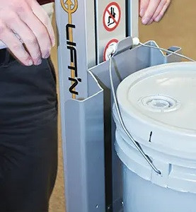 Battery Powered Pail Lifter 5Gallon Bucket Lift'n Buddy