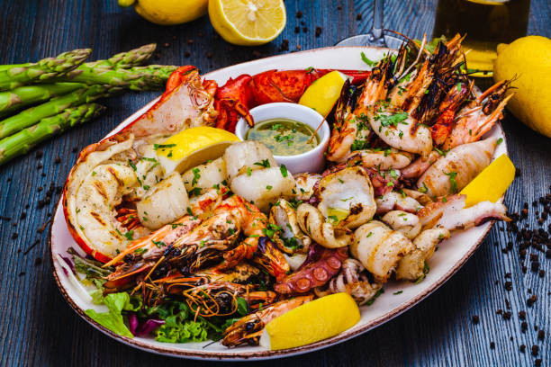Shrimps, salad.