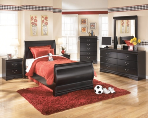 Ashley Huey Vineyard Black Twin Sleigh Bed with Mirrored Dresser, Chest and 2 Nightstands