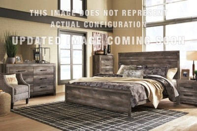 Ashley Wynnlow Gray Queen Upholstered Poster Bed, Dresser and Chest