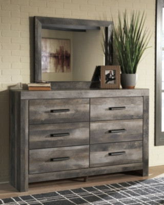 Ashley Wynnlow Gray Dresser and Mirror