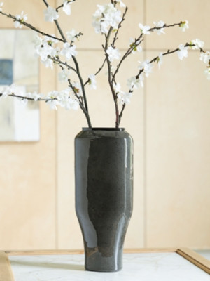 Ashley Kierlain Gray Black Vase A2000809