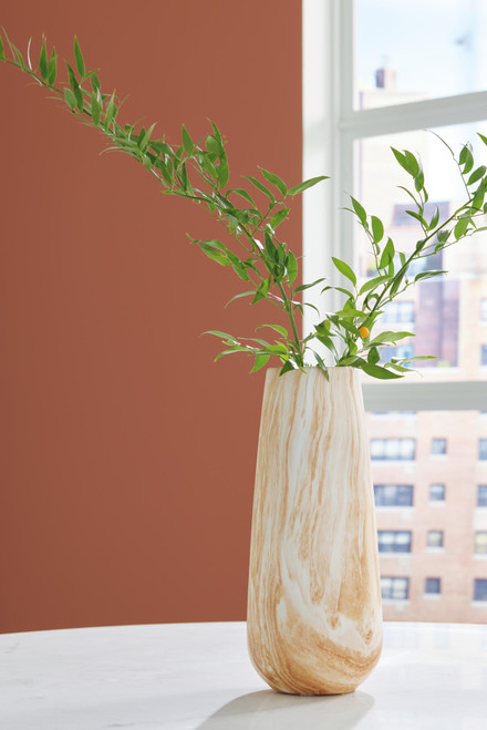 Ashley Cammen Tan White Vase A2000647