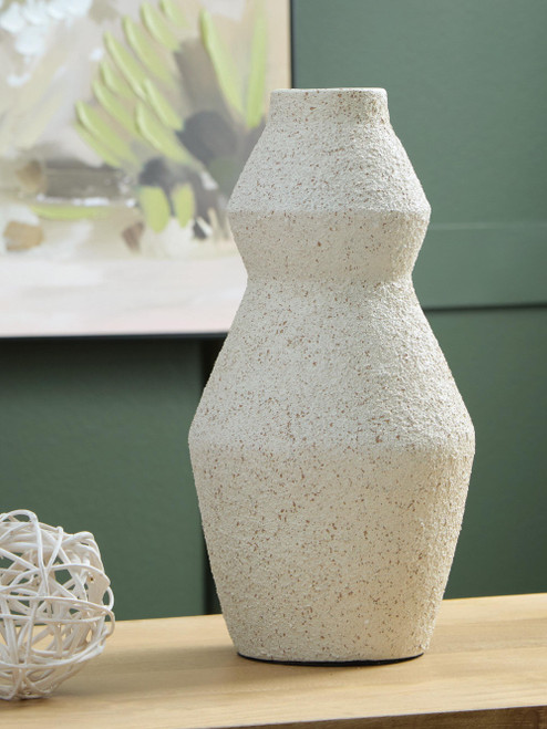 Ashley Dawthorne Cream Vase