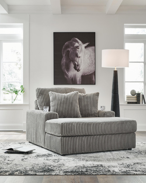 Ashley Lindyn Fog Chaise