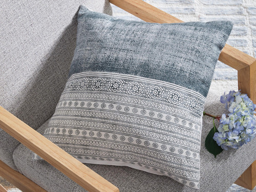 Ashley Harperville Blue White Pillow (Set of 4)