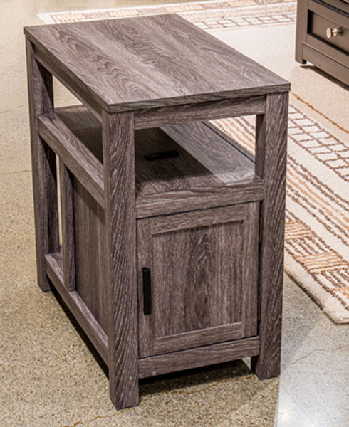 Ashley Fendenmore Two-tone Chairside End Table T190-317