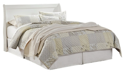 Anarasia White Queen Sleigh Headboard Bed with Dresser