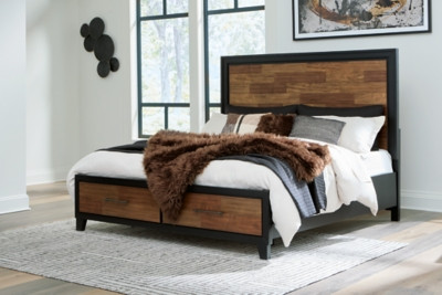 Benchcraft Kraeburn Brown Black King Panel Storage Bed