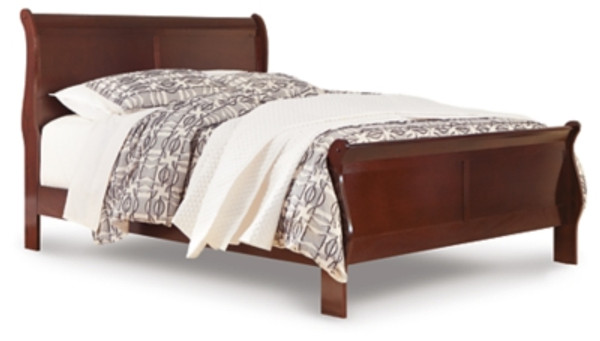 Alisdair Reddish Brown Queen Sleigh Bed with Mirrored Dresser and Chest