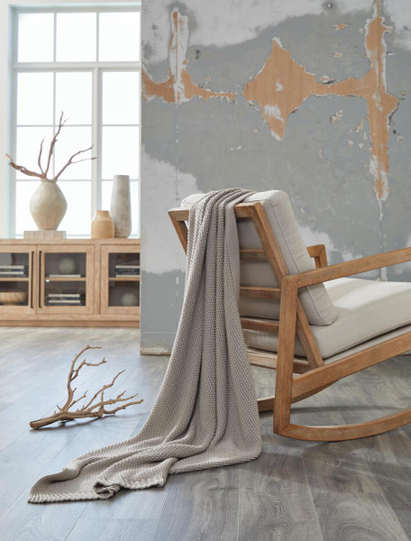 Ashley Gayelery Gray Throw (Set of 3)