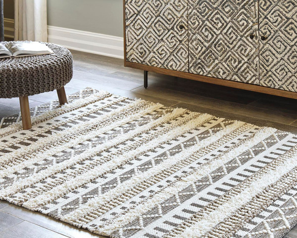 Ashley Karalee Ivory Brown 5' x 7' Rug