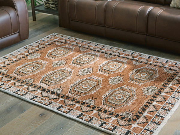 Ashley Qaabiz Sienna Ivory Black 5' x 7' Area Rug
