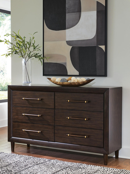 Benchcraft Dantenton Merlot Dresser
