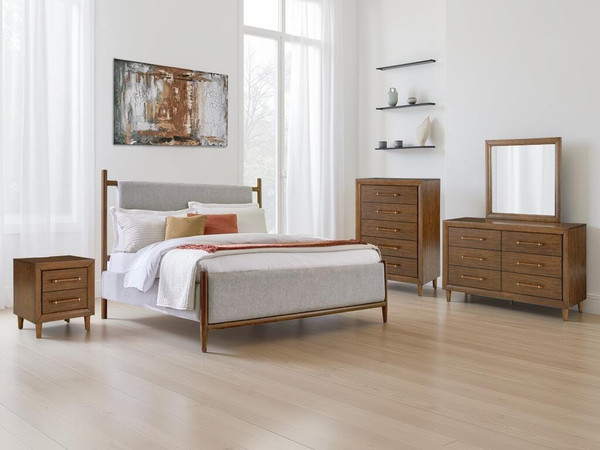 Ashley Lyncott Brown Queen Upholstered Panel Bed