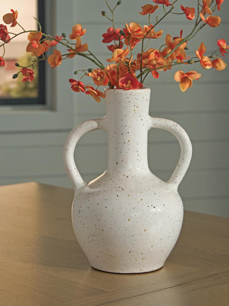 Ashley Dallinworth White Black Vase
