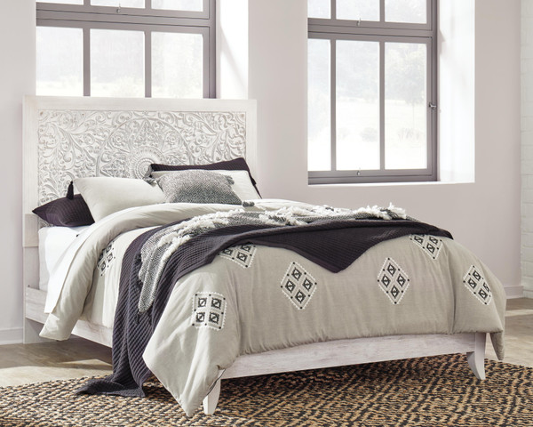 Ashley Paxberry Whitewash Queen Panel Bed