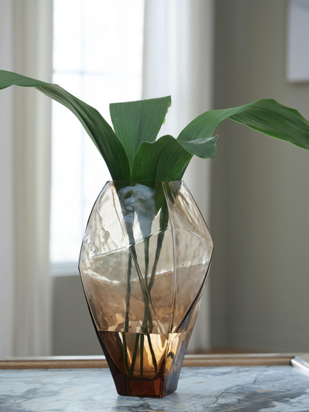 Ashley Ewart Light Brown Vase A2000867
